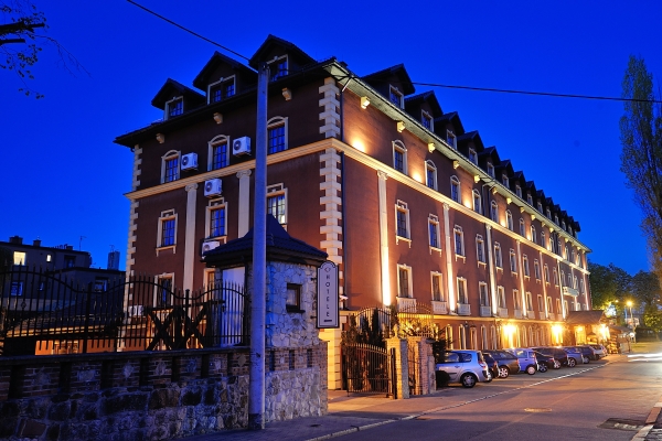 Diament Hotel Arsenal Palace Katowice-Chorzów